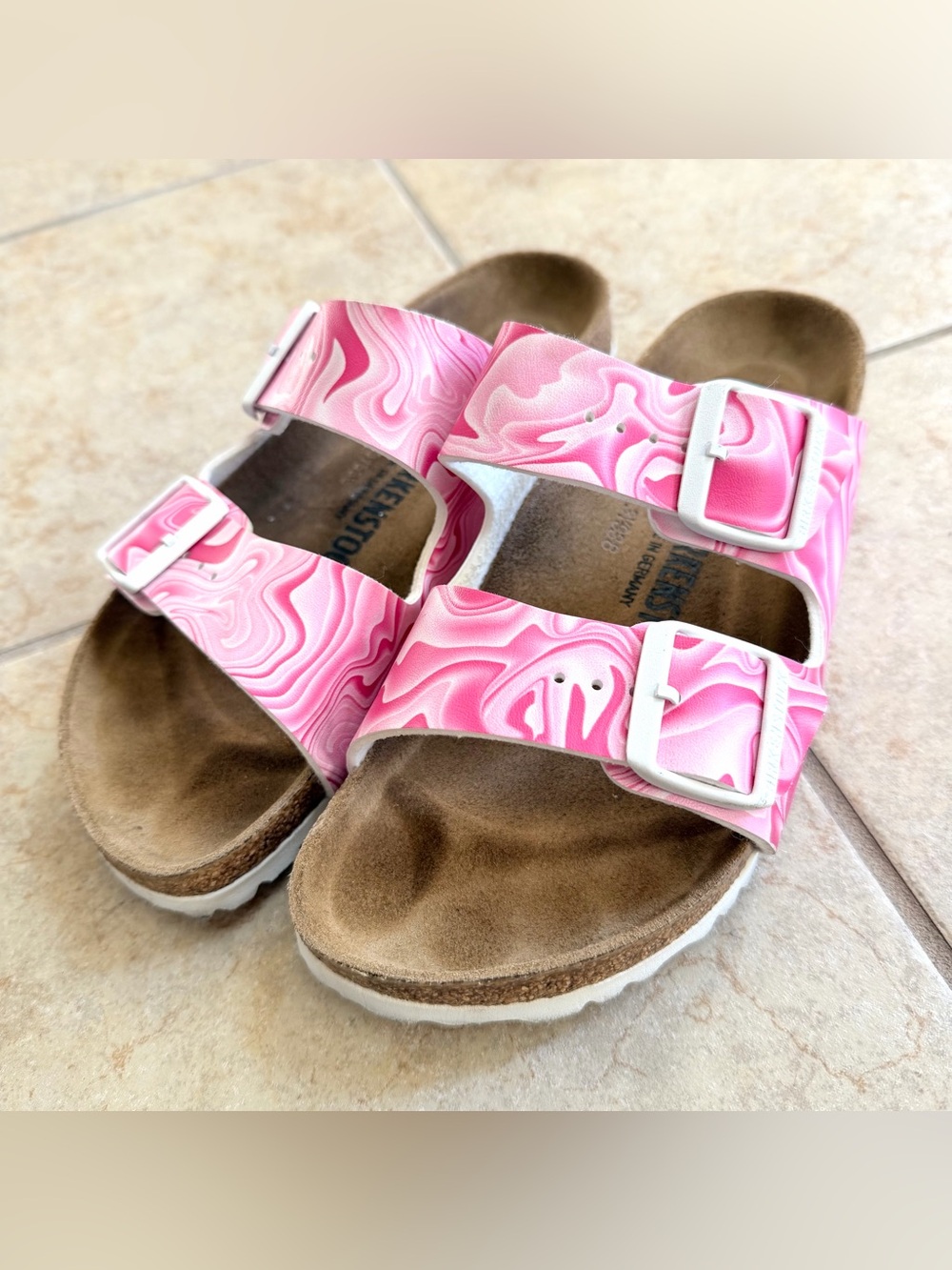 Birkenstock Pink Swirl Women Size 7 38 Sandals slide authentic